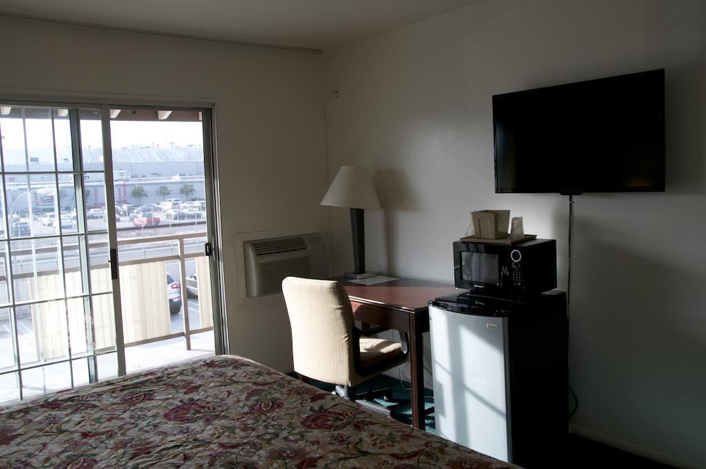Lax Suites El Segundo Cameră foto